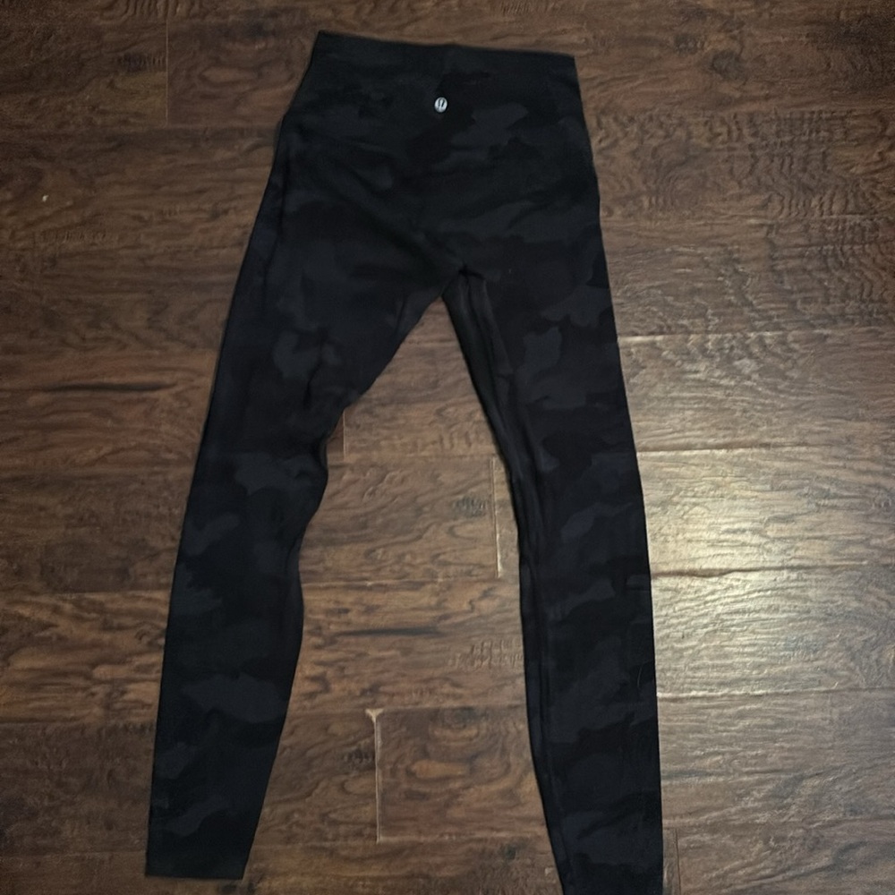 Size 6 Lululemon leggings camo printed